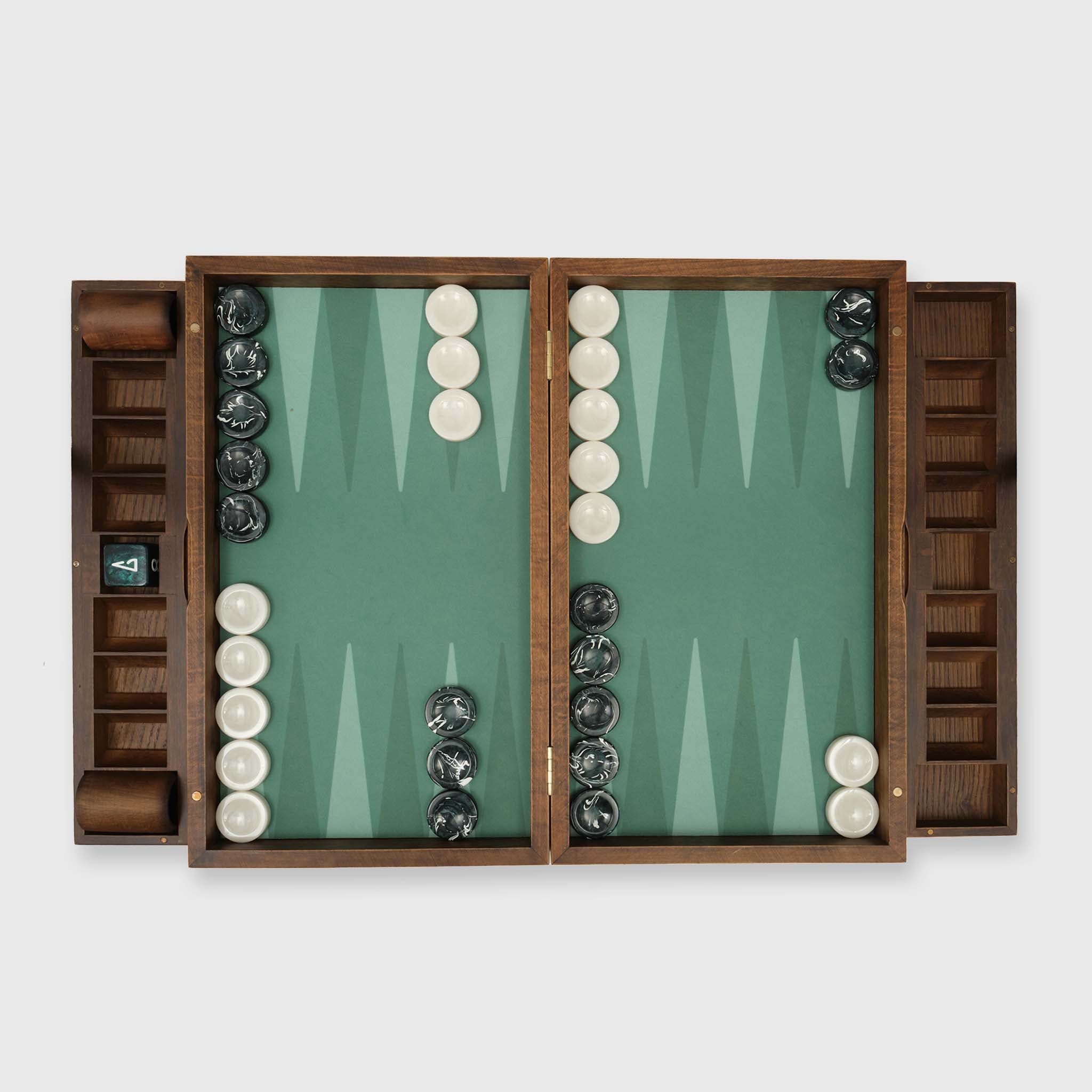The Earth Board, Size: Tournament