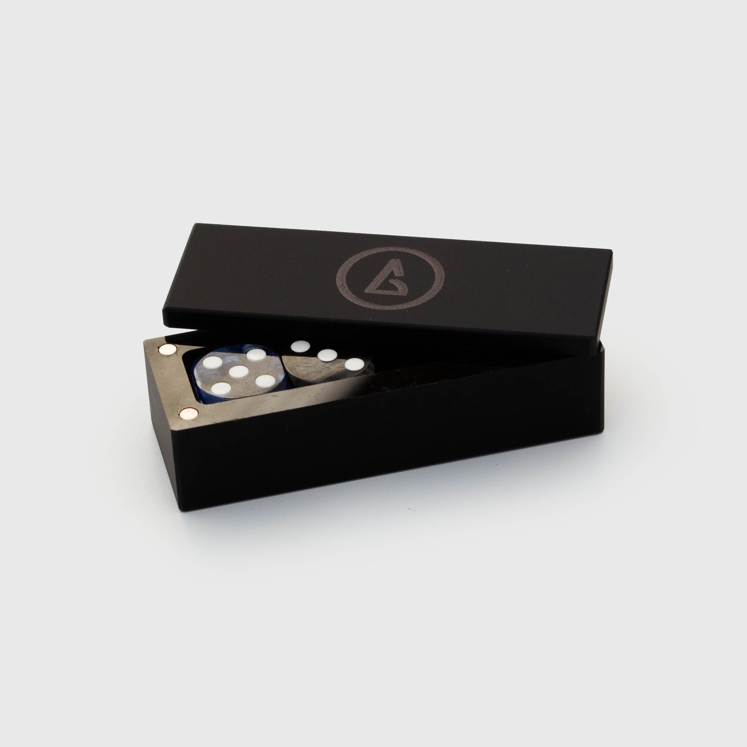 Matte black magnetic dice box by Backgammon Galaxy, holding four 14.3mm dice.