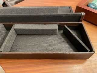 Das Mini Earth Board, luxuriöses Backgammon-Reiseset