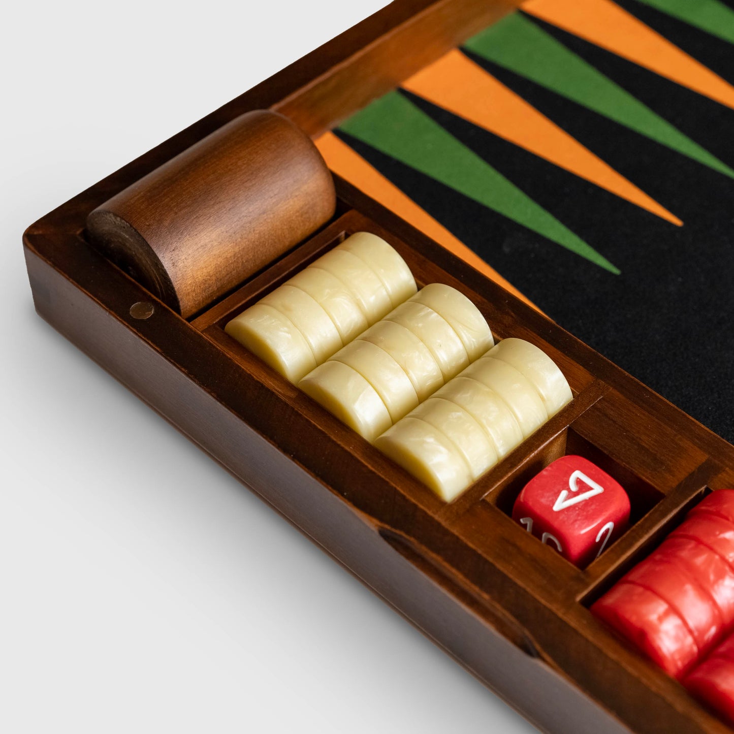 Adventure+ backgammon board, style: x-22, checker view